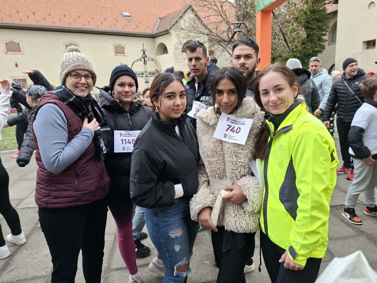 Farsangi lendület a zimankóban – Futólépésben a közösségért