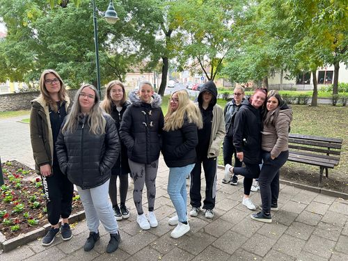 VILÁG GYALOGLÓ (HÓ)NAP